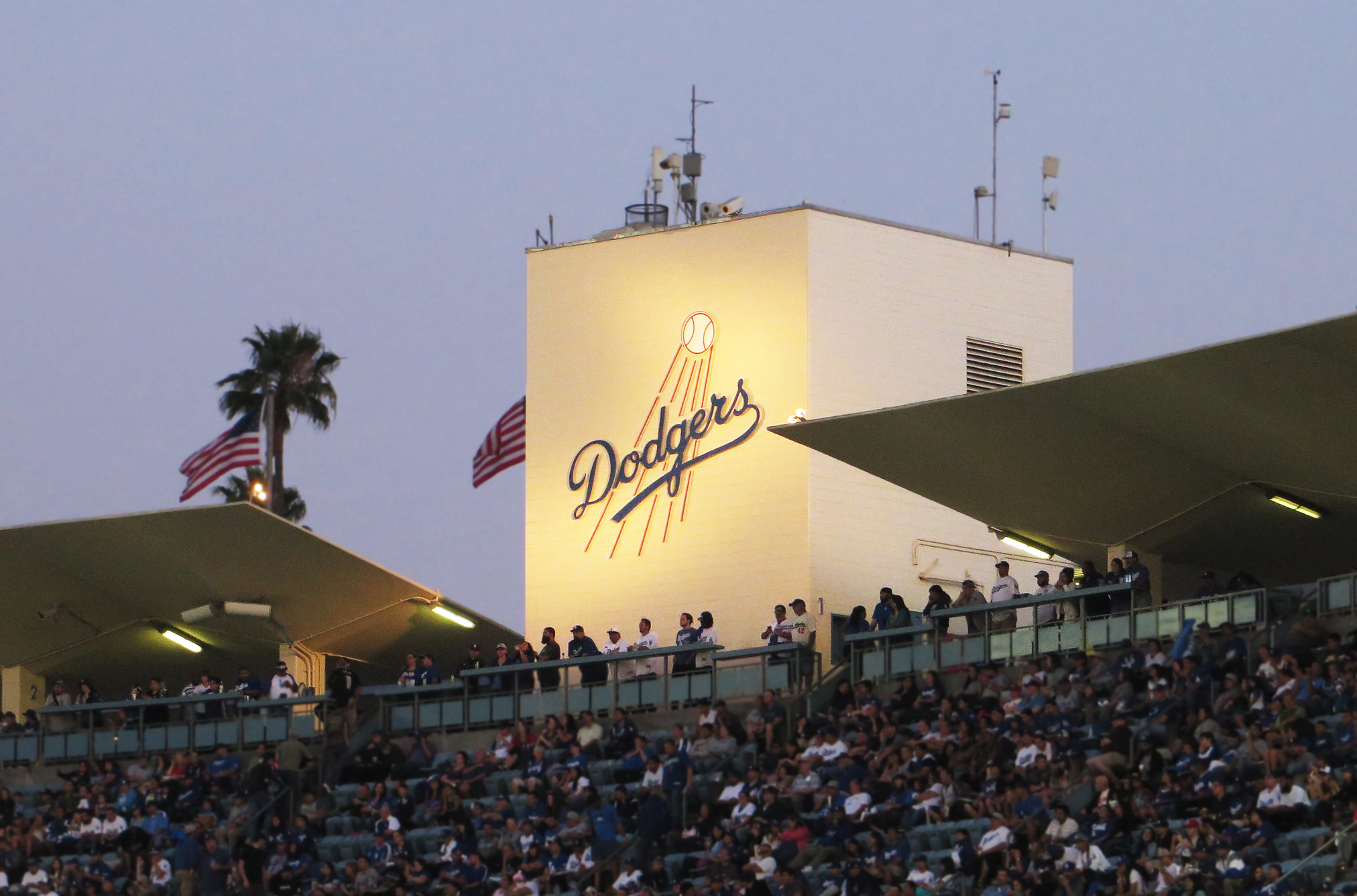 It's Mexican Heritage Night at - Los Angeles Dodgers
